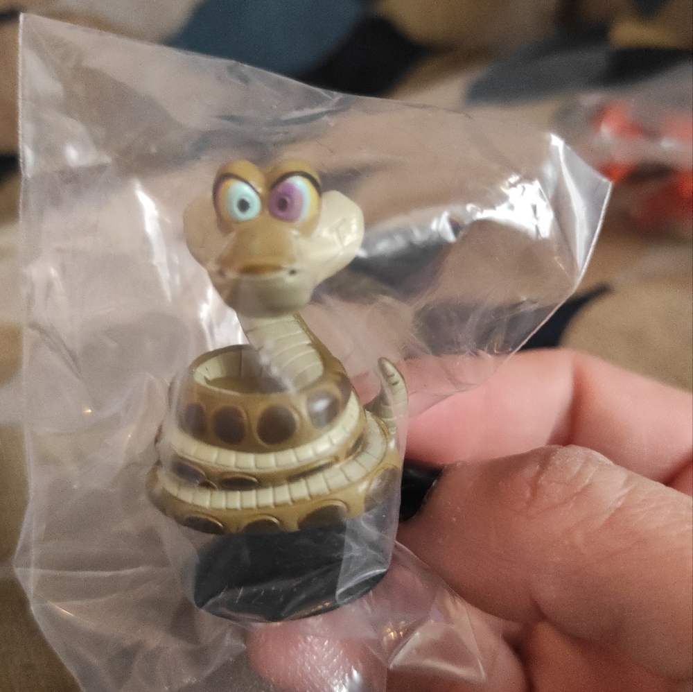 Kaa & Shere Khan (2) Jungle book villains suction cup figures